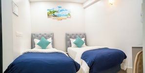 1 bedroom, in-room safe, desk, iron/ironing board - TOUR INN (Malé)