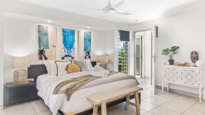 4 habitaciones, tabla de planchar con plancha, internet y ropa de cama 