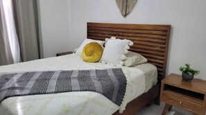 3 chambres, fer et planche à repasser, accès à Internet, literie fournie