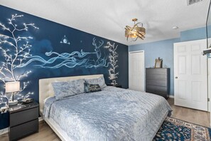 3 bedrooms, desk, iron/ironing board, travel cot - Hogwarts Express House at Regal Palms Resort | Sage Vacations (Davenport)