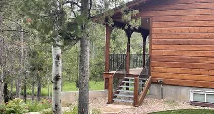 Beautiful New Cabin Near Yellowstone, Grand Teton, and Targhee National Parks