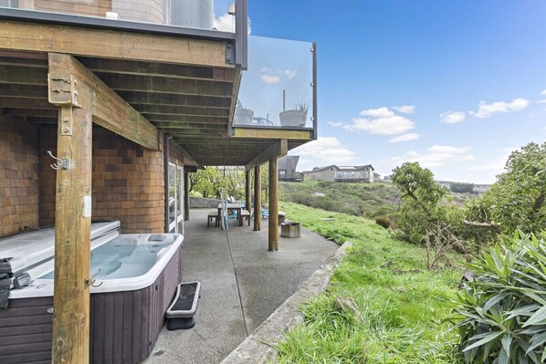 Terrace/patio - *Sweeping Ocean Views*Hot Tub*King Bed*Garage (Dillon Beach)