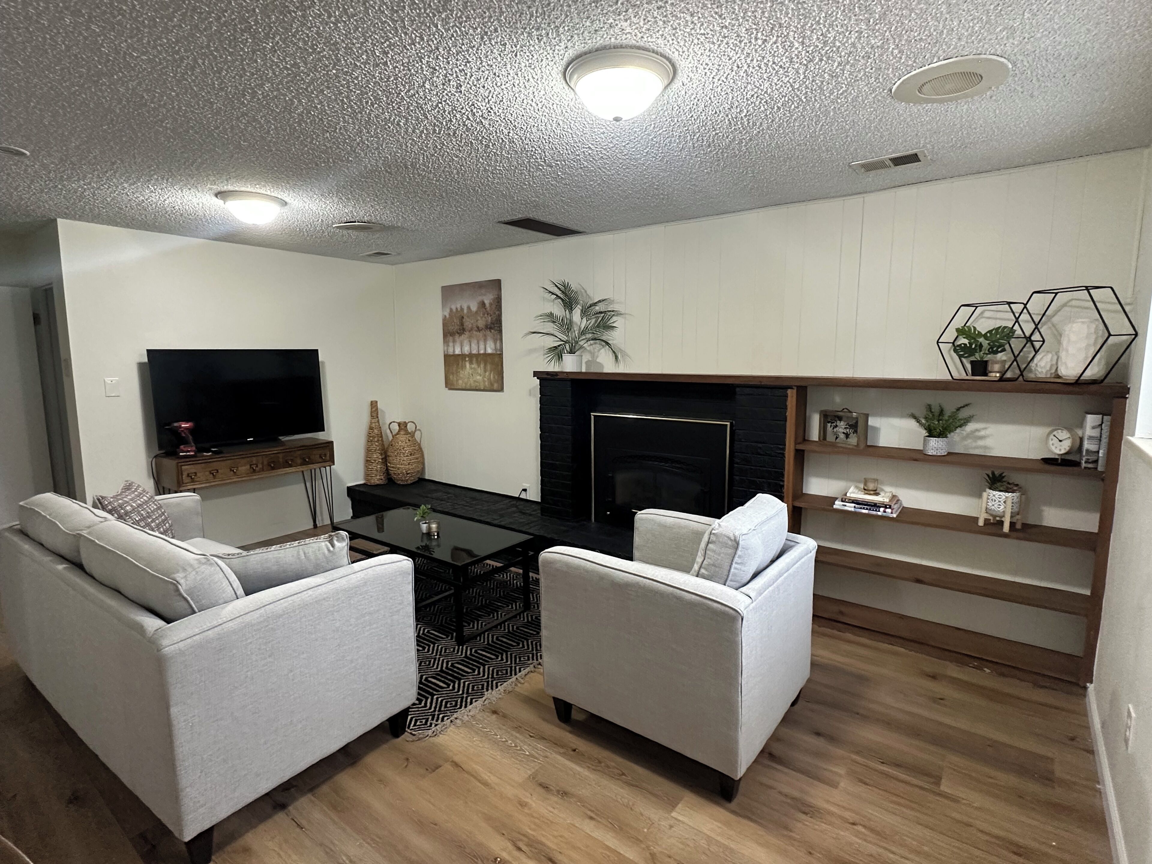 Cozy Retreat Close to Everything
