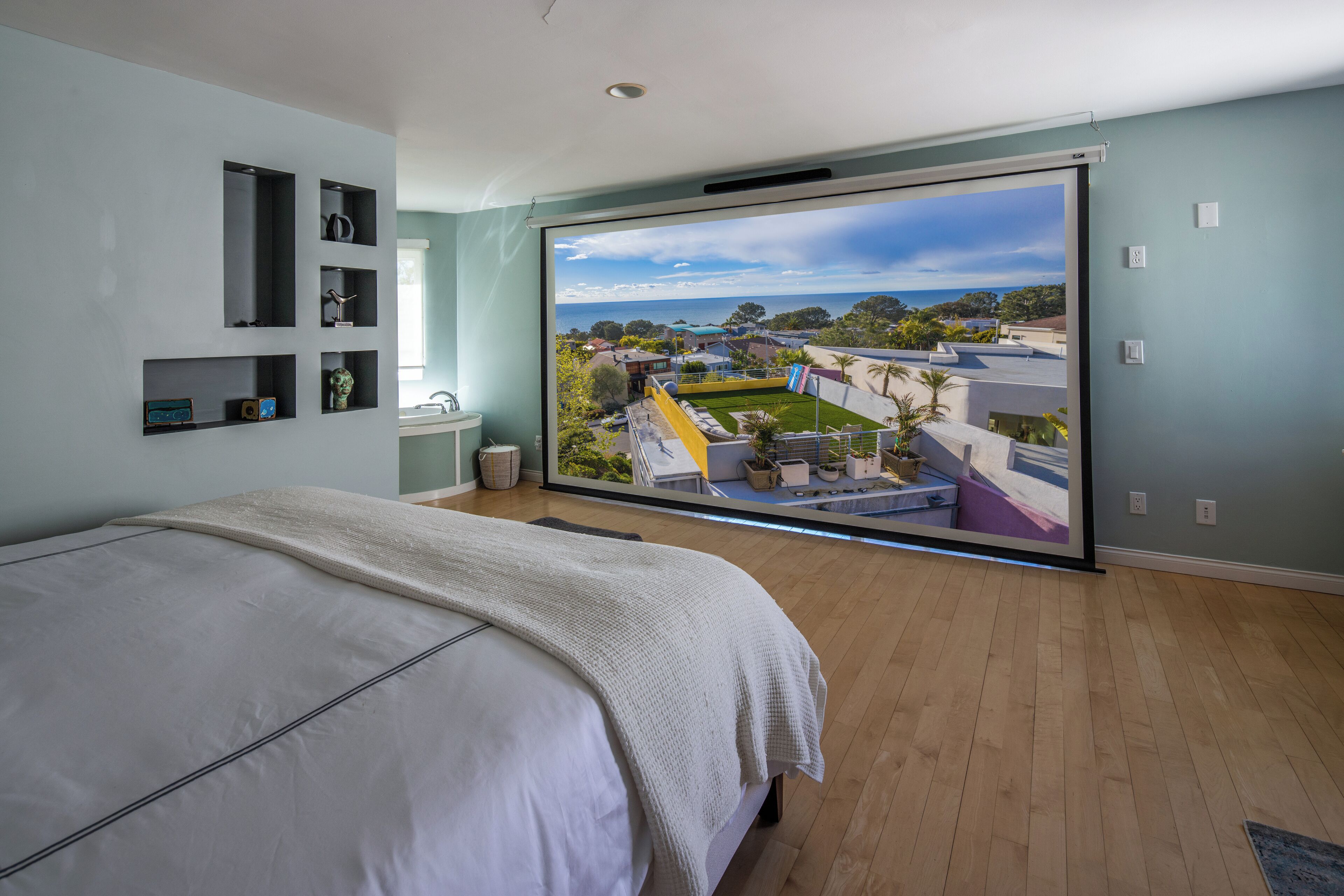 4 Schlafzimmer, Schreibtisch, Bügeleisen/Bügelbrett, Reisekinderbett