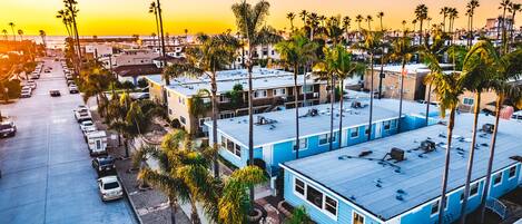 المنشأة من الخارج