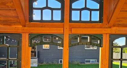 Gorgeous Home + Hot Tub + Three Game Rooms + Views