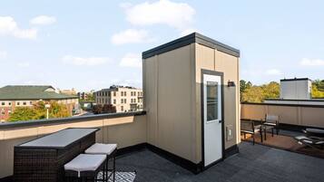 Tempat makan outdoor