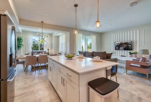 Interior - Urban Elegance - Modern Retreat (Kissimmee)