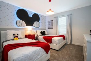 4 Schlafzimmer, Bügeleisen/Bügelbrett, Reisekinderbett, WLAN