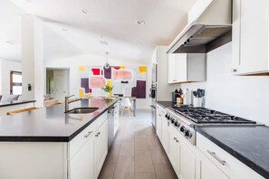 Fridge, microwave, oven, stovetop - Right near Old Town! 4BR with Heated Pool (Scottsdale)