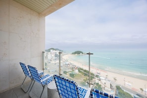 The Coolest Oceanview Deluxe Twin | Balcony
