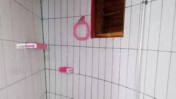 Standard Room | Bathroom