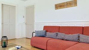 TV - Grand-Rue 143 by Interhome (Sainte-Croix)