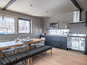 Chalet, 4 chambres, vue montagne | Cuisine privée