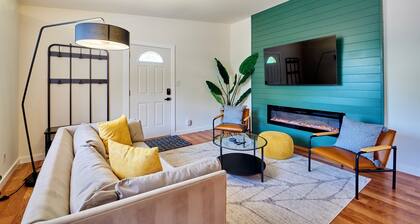 ★ Modern LUX 4 bdrm - Near Mall, Boeing, Paine Field & Eateries! ★