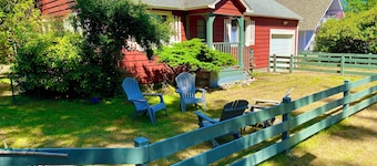 Ocean Park Beach Cottage