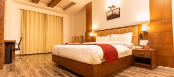 Himalayan Splendour Resort