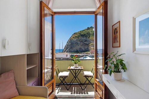 Holiday Home 'Casatullio - Sant'angelo D'ischia' with Sea View, Wi-Fi and Air Conditioning