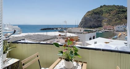 Casa Vacaciones 'Casatullio - Sant'angelo D'ischia' con Vista al Mar, Wi-Fi y Aire Acondicionado