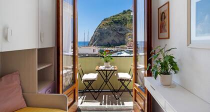 Holiday Home 'Casatullio - Sant'angelo D'ischia' with Sea View, Wi-Fi and Air Conditioning