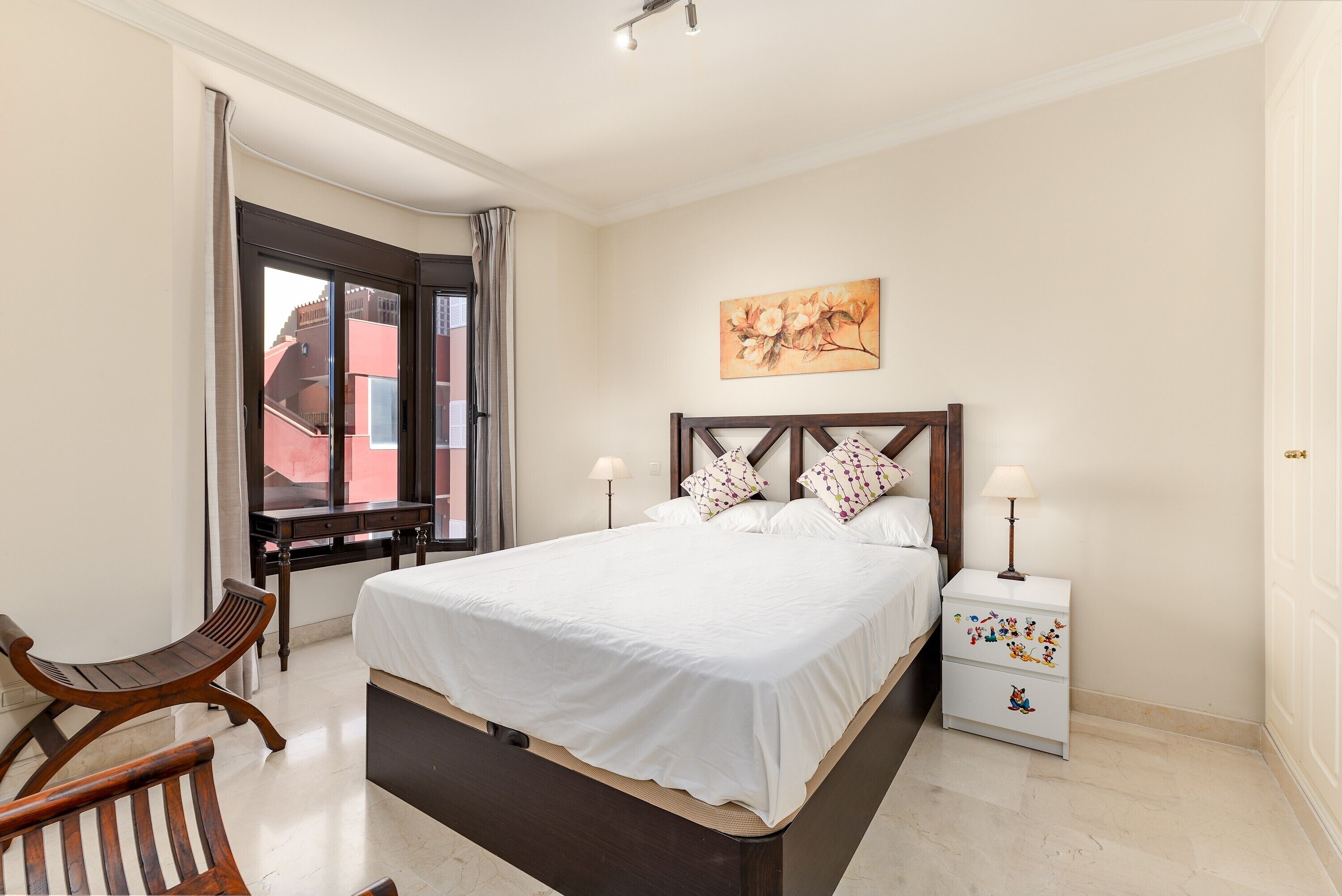 3 dormitorios, wifi gratis, ropa de cama
