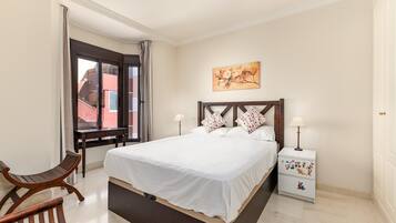 3 dormitorios, wifi gratis, ropa de cama