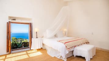 8 bedrooms, iron/ironing board, free WiFi, bed sheets