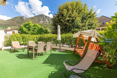 Outdoor dining. Holiday Apartment 'Maison Bruno' with Private Terrace & Wi-Fi
