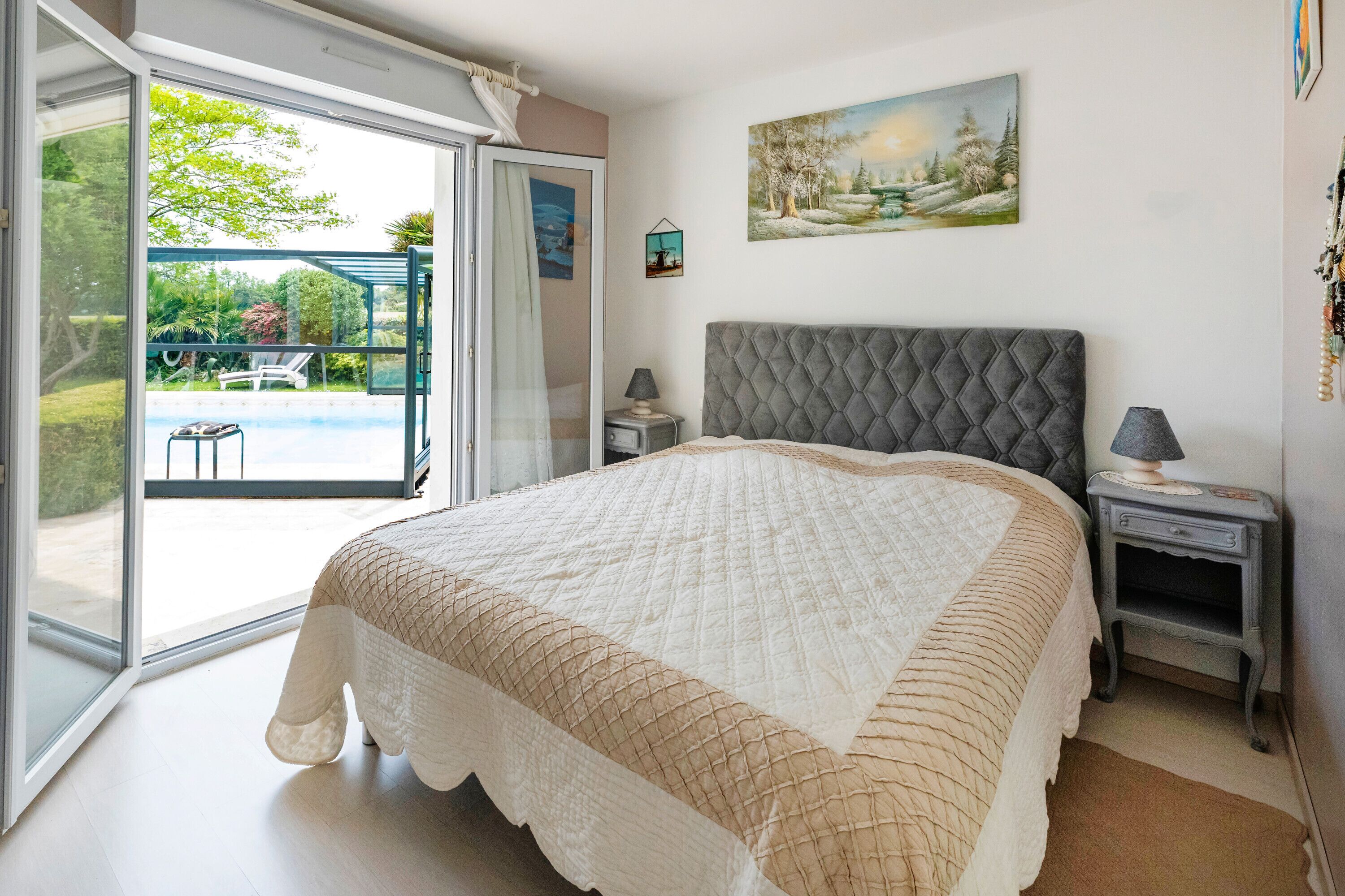 4 bedrooms, free WiFi, bed sheets