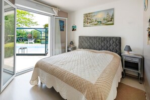 4 chambres, accès au Wi-Fi (inclus), literie fournie