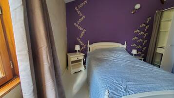 2 habitaciones, tabla de planchar con plancha y wifi gratis