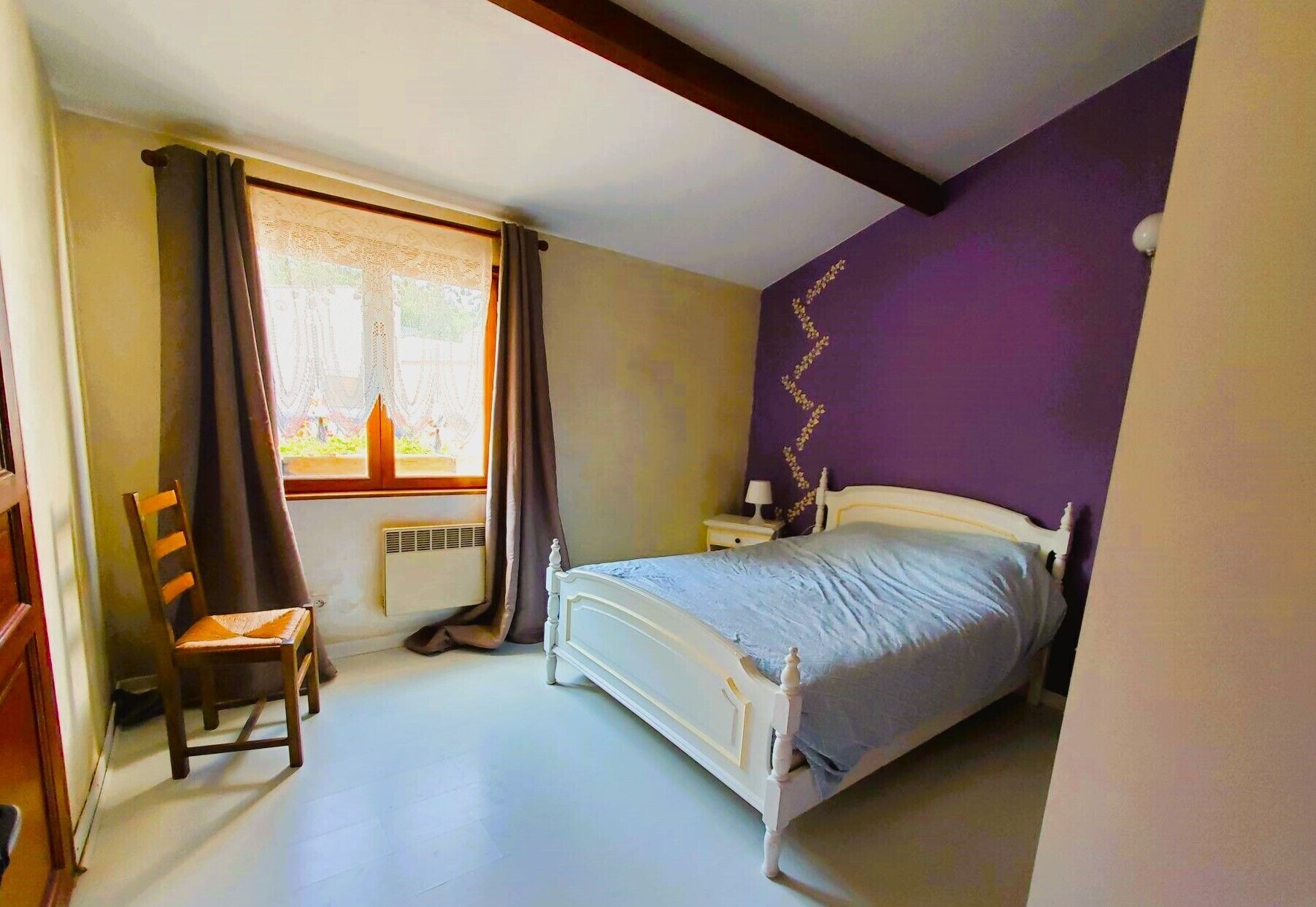 2 chambres, fer et planche à repasser, Wi-Fi gratuit, draps fournis