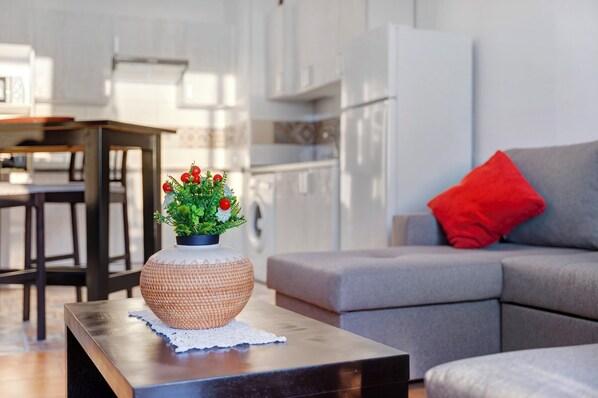 TV, mesa de pingue-pongue