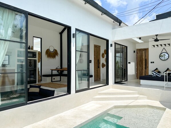 Exterior - The Raw 2 Bingin (Pecatu)