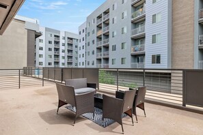 บริเวณภายนอก