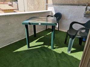 Apartment, 1 Bedroom, Balcony, Garden View | Balcony