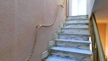 Apartment, 1 Bedroom, Balcony, Garden View | Interior