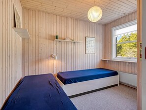 3 bedrooms, WiFi - "Andrea" - 1.6km from the sea by Interhome (Blåvand)