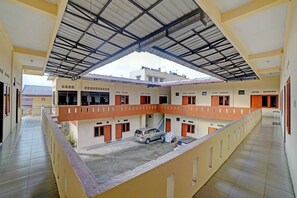 Front of property - Hotel O Madina Residence Syariah (Medan)