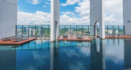 Minimalist 4P Comfort Stay at TheHubSS2