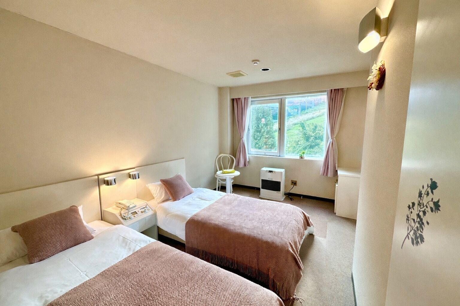 Basic Double or Twin Room | Desk, free WiFi