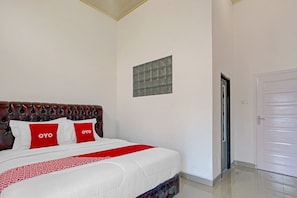 Deluxe dubbelrum | Skrivbord, arbetsyta för laptop, gratis wi-fi och sängkläder