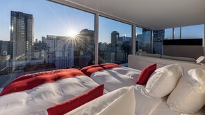 Luxury-Zweibettzimmer, eigenes Bad, Stadtblick (Top Floor, 14F)