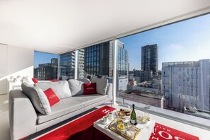 Top Floor Twin Room, Non Smoking (14F, 37 sqm, 1 room per floor) | Down duvets, minibar, in-room safe, individually decorated - Cuvée J2 Hôtel Osaka by ONKOCHISHIN - Adults Only (Osaka)