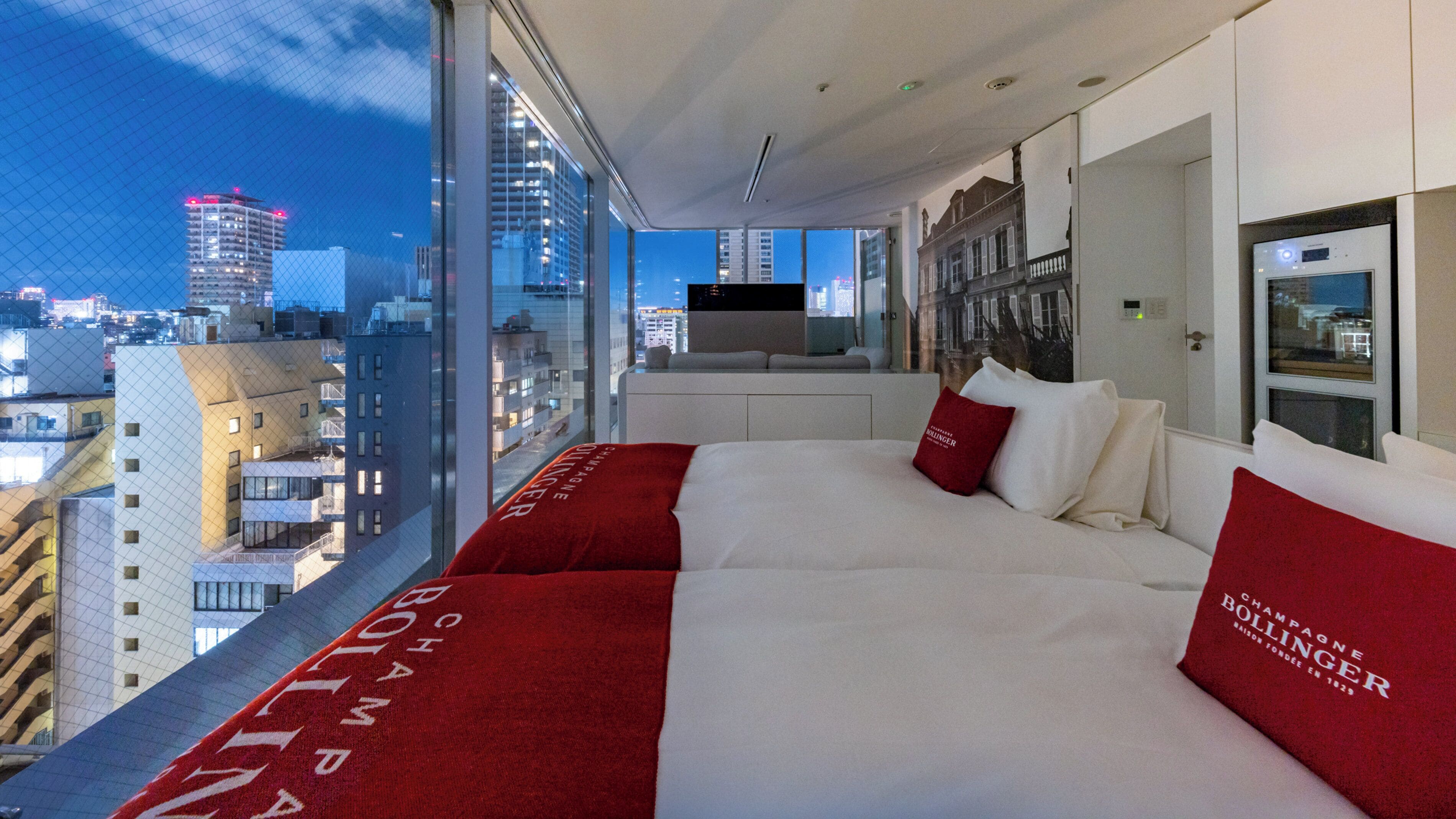 Habitación de lujo con 2 camas individuales, baño privado (Top Floor, 14F, 37 sqm) | Edredón, minibar y caja de seguridad en la habitación 