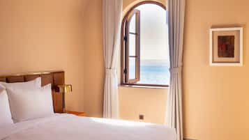 In-room safe, blackout drapes, soundproofing, iron/ironing board