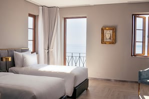 Deluxe Twin or Queen Room with Sea View | In-room safe, blackout curtains, soundproofing, iron/ironing board
