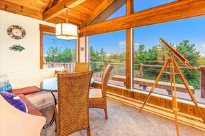 4 bedrooms - Brathouse By The Sea (Copalis Beach)