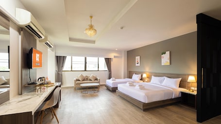 Desk, free WiFi, bed sheets