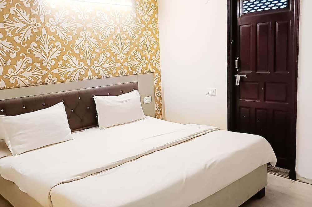 Roomshala 118 Hotel Acclaim 7 sky